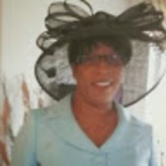 Meet your Posher, Cheyenne - Picture 1 of 1